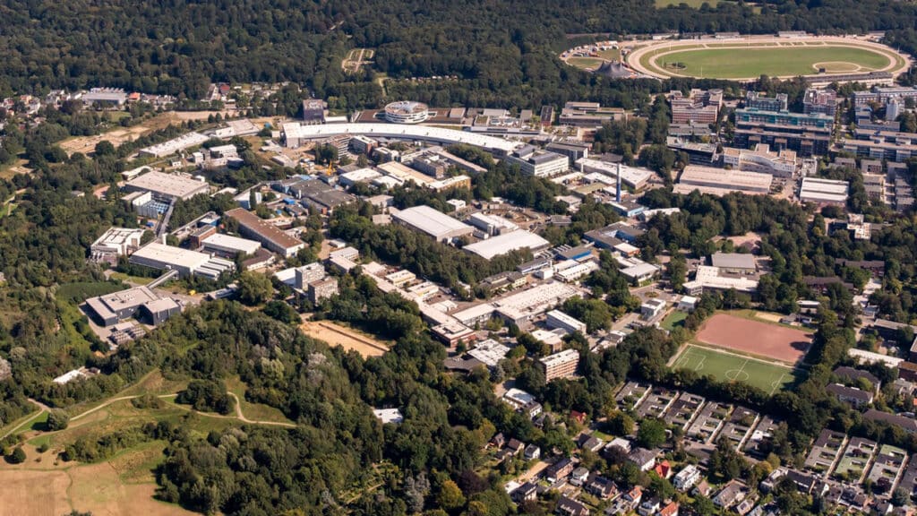 Luftaufnahme vom DESY-Campus in Hamburg Bahrenfeld