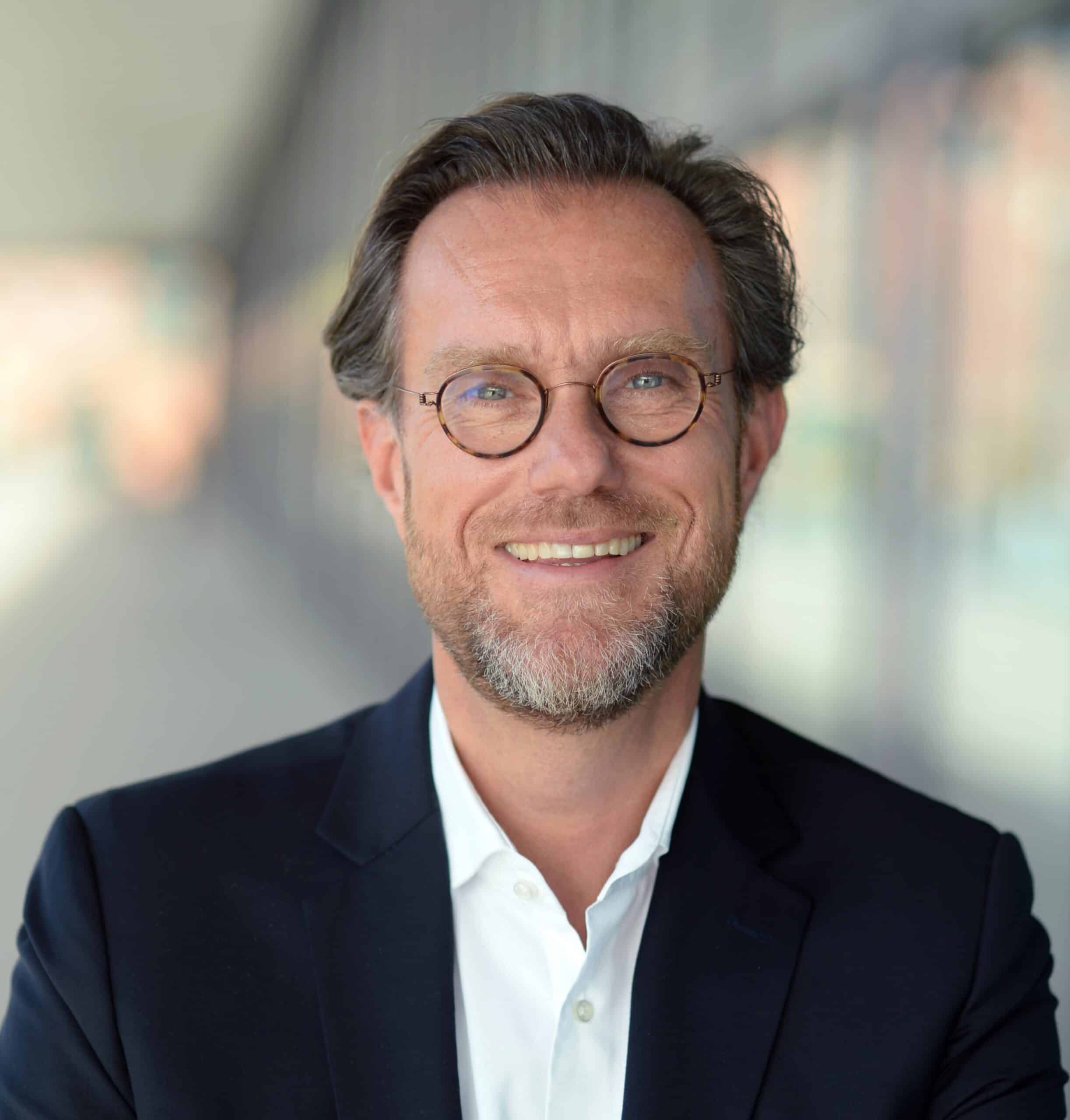 Portrait von Dr. Andreas Kleinau Geschäftsführer der HafenCity Hamburg GmbH